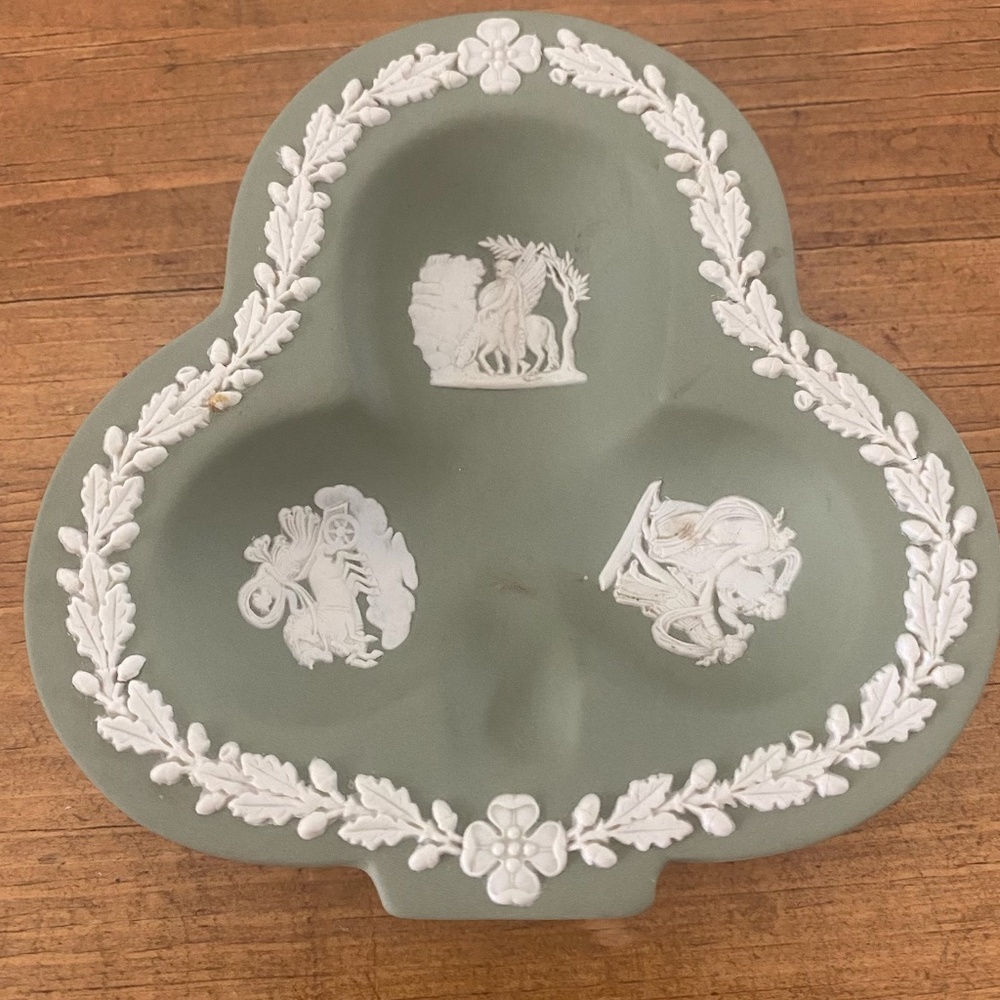 Vintage Wedgewood Celadon Clover Dish